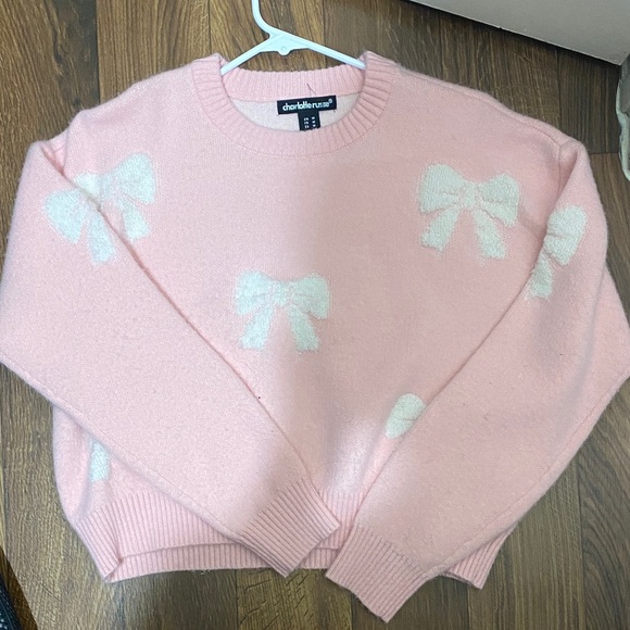 Charlotte Russe Pink Sweater with White Bow Accents - Picture 1 of 3